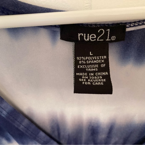 Blue and white tie dye tee - Picture 2 of 3